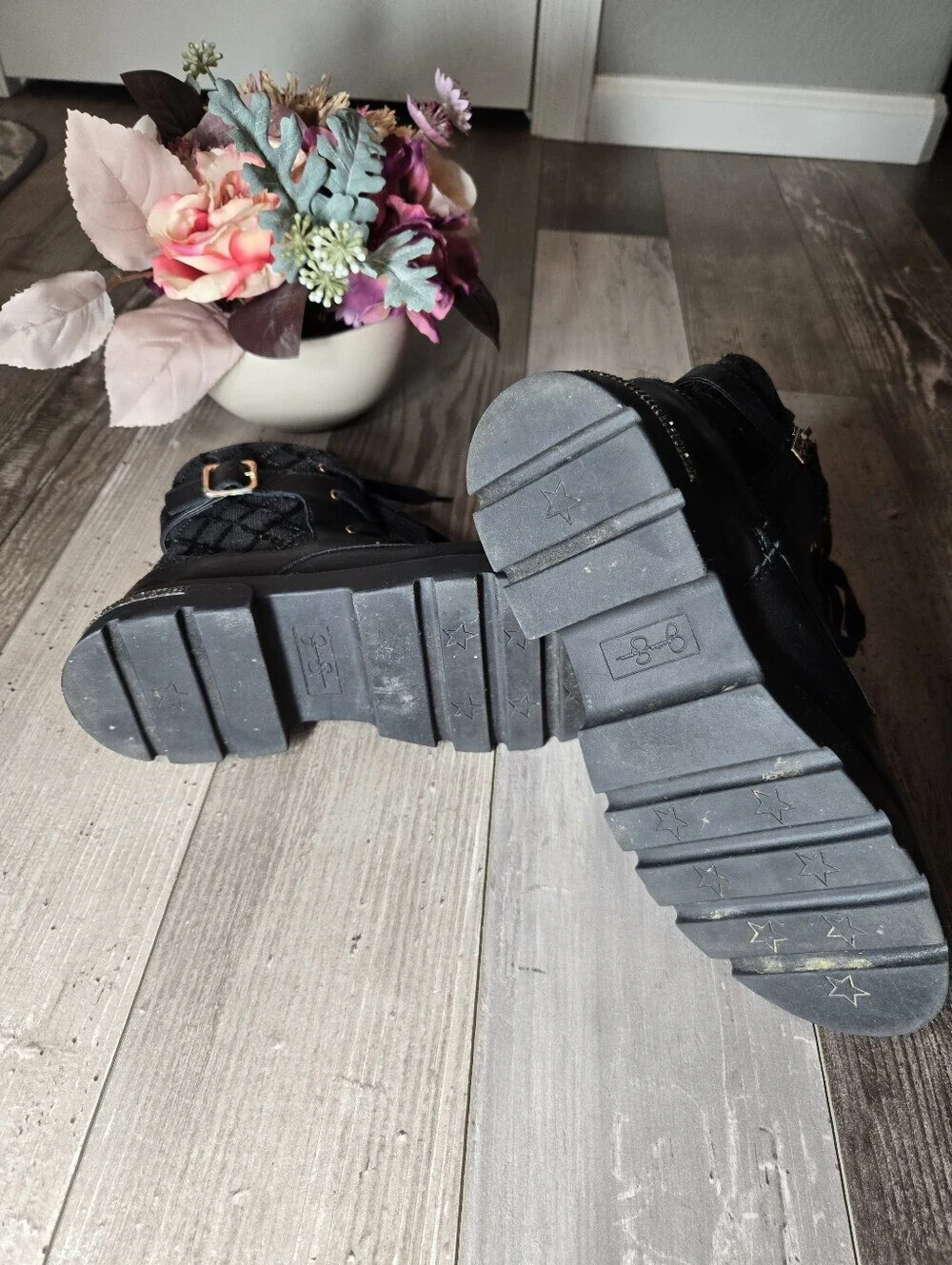 Jessica Simpson Big Girls Rosa Buckle Moto Boot Size 4 Black Quilted Sequins